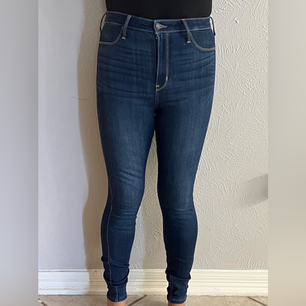 Hollister ultra high-rise jeans